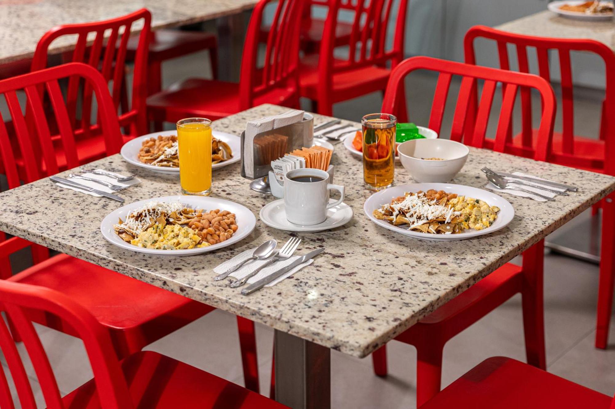 Hotel Mexico Plaza Silao Aeropuerto 외부 사진